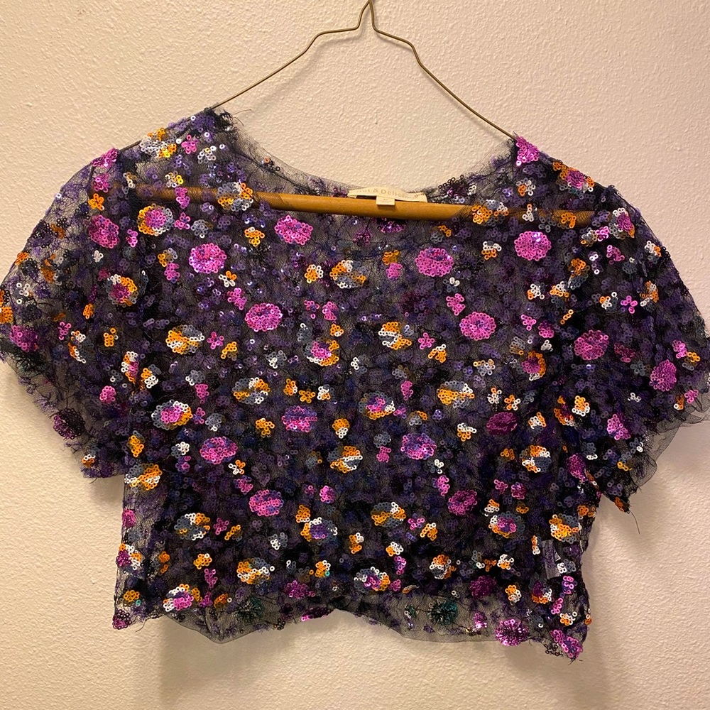 Hot & Delicious Top